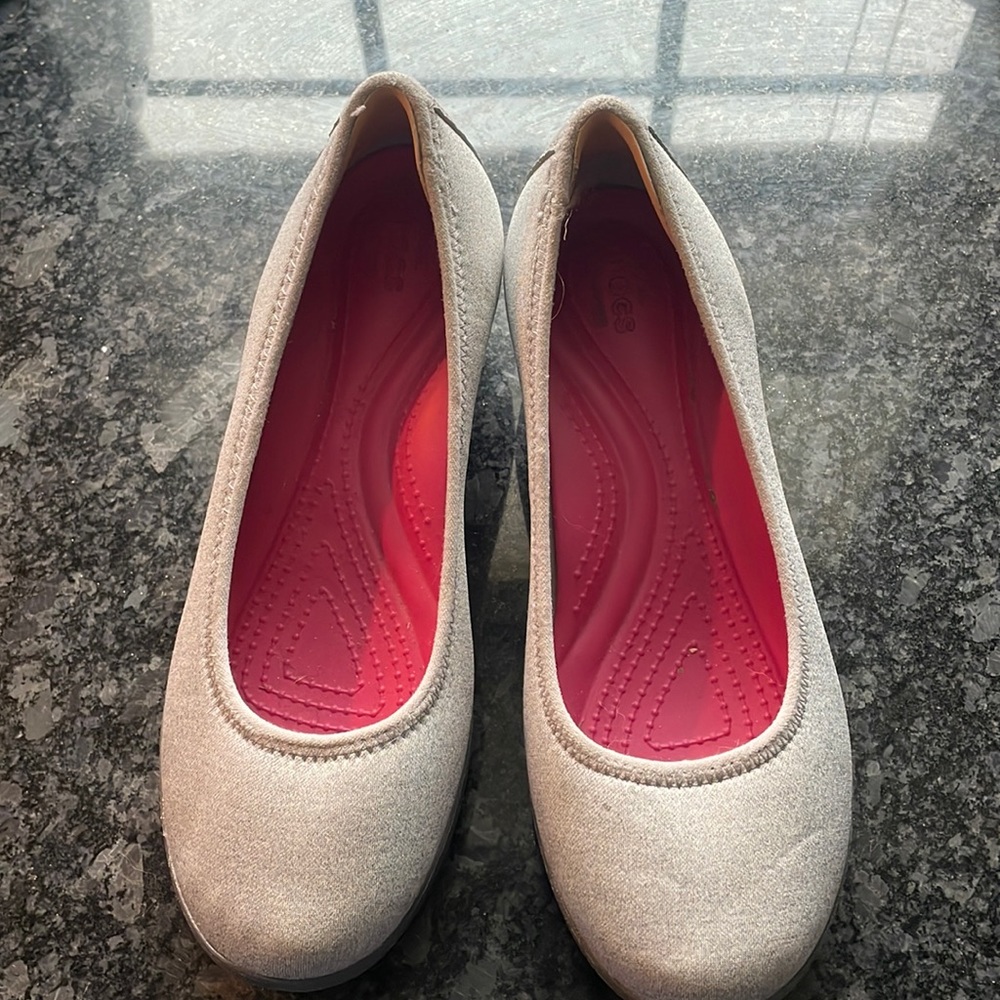 Croc wedges